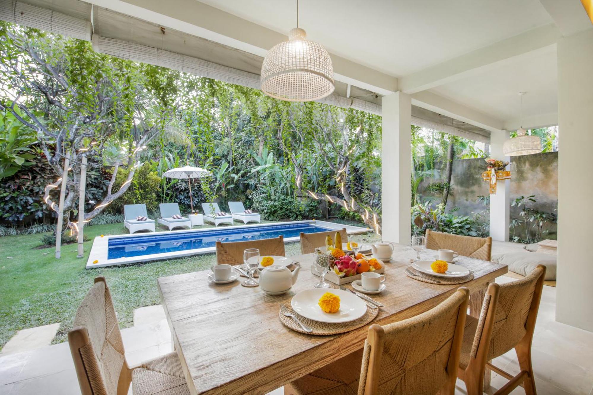 Villa Lodek Deluxe Seminyak  Exterior photo