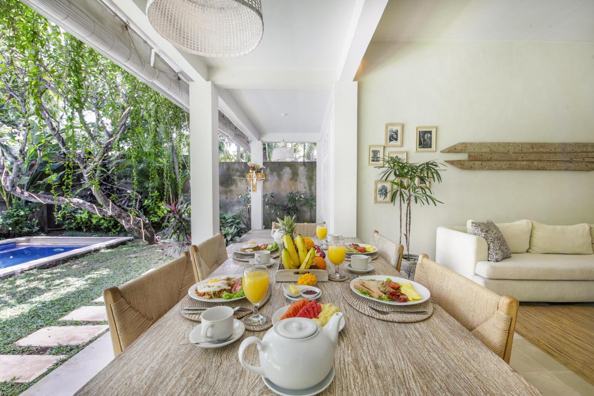 Villa Lodek Deluxe Seminyak  Exterior photo