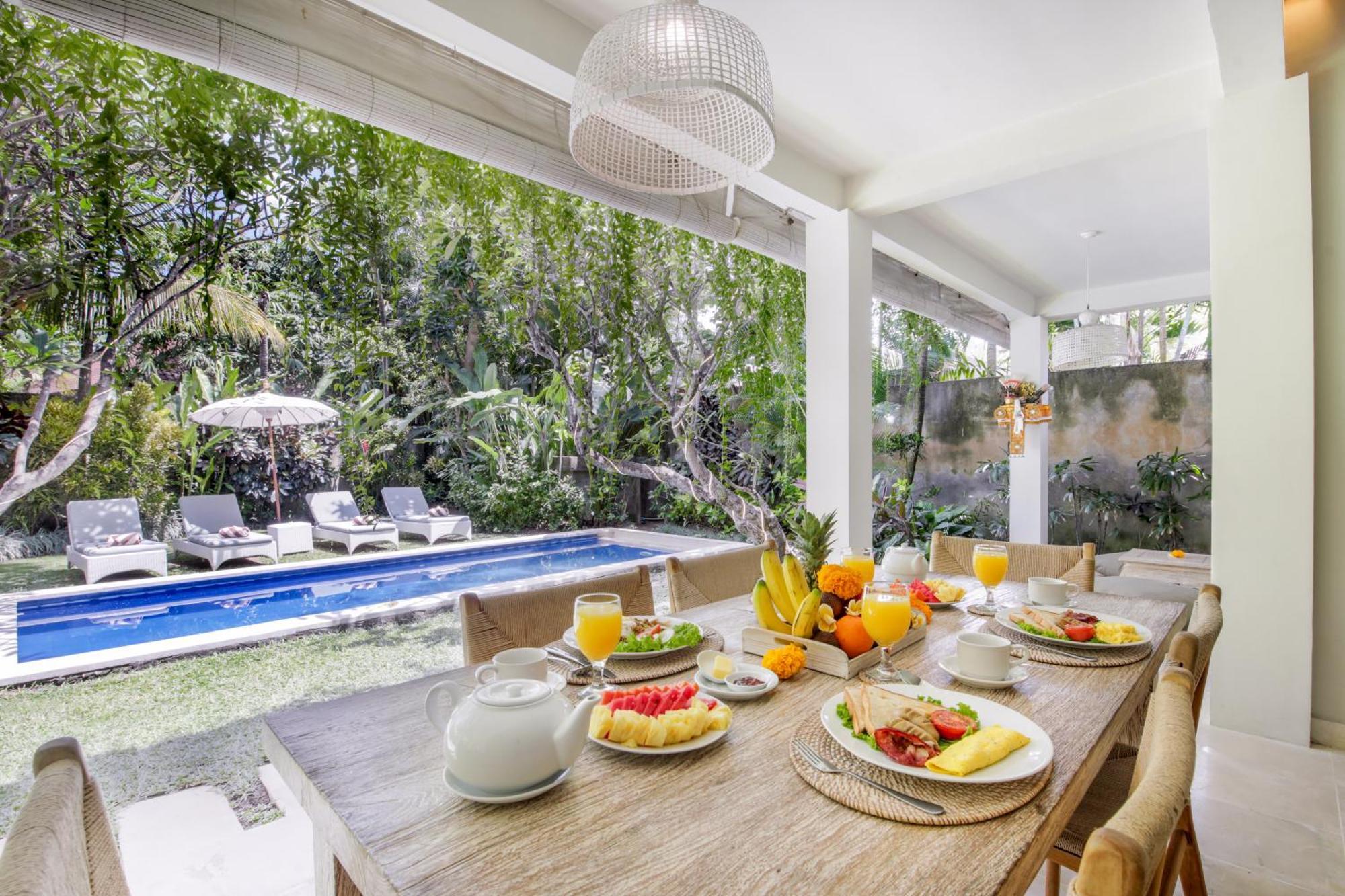 Villa Lodek Deluxe Seminyak  Exterior photo