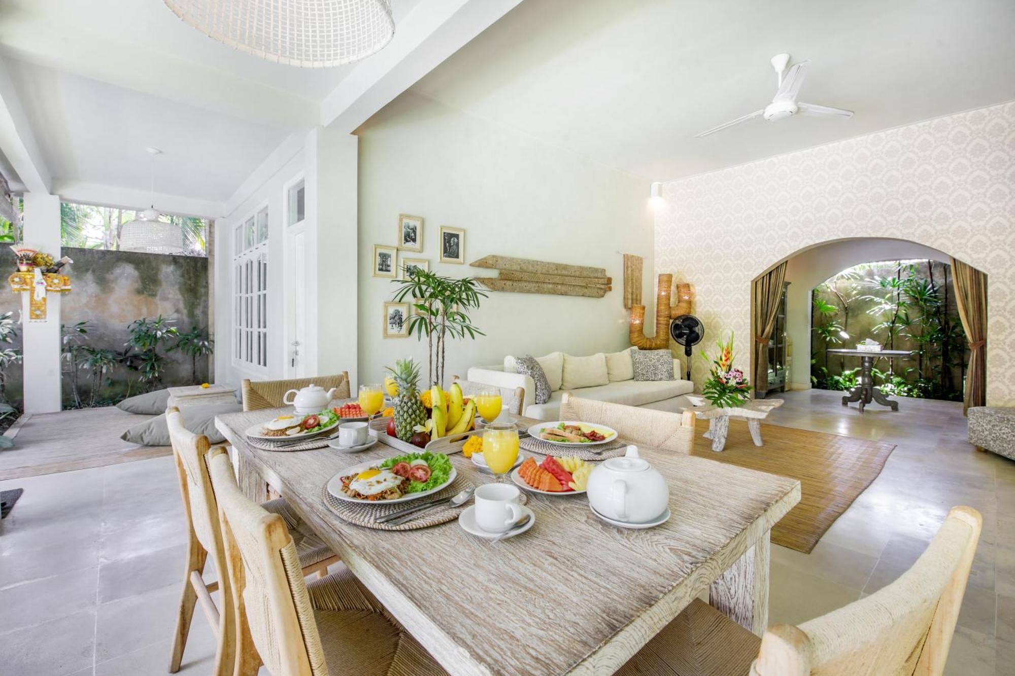 Villa Lodek Deluxe Seminyak  Exterior photo