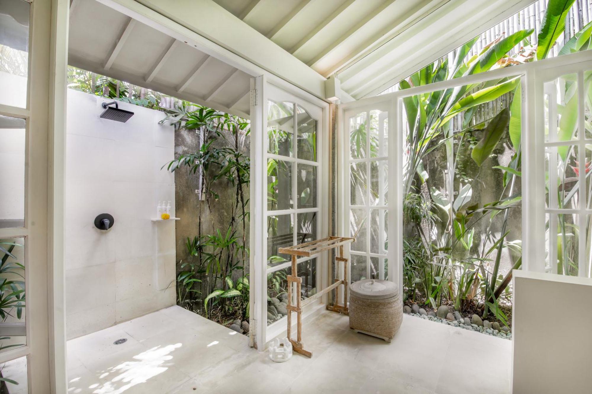 Villa Lodek Deluxe Seminyak  Exterior photo