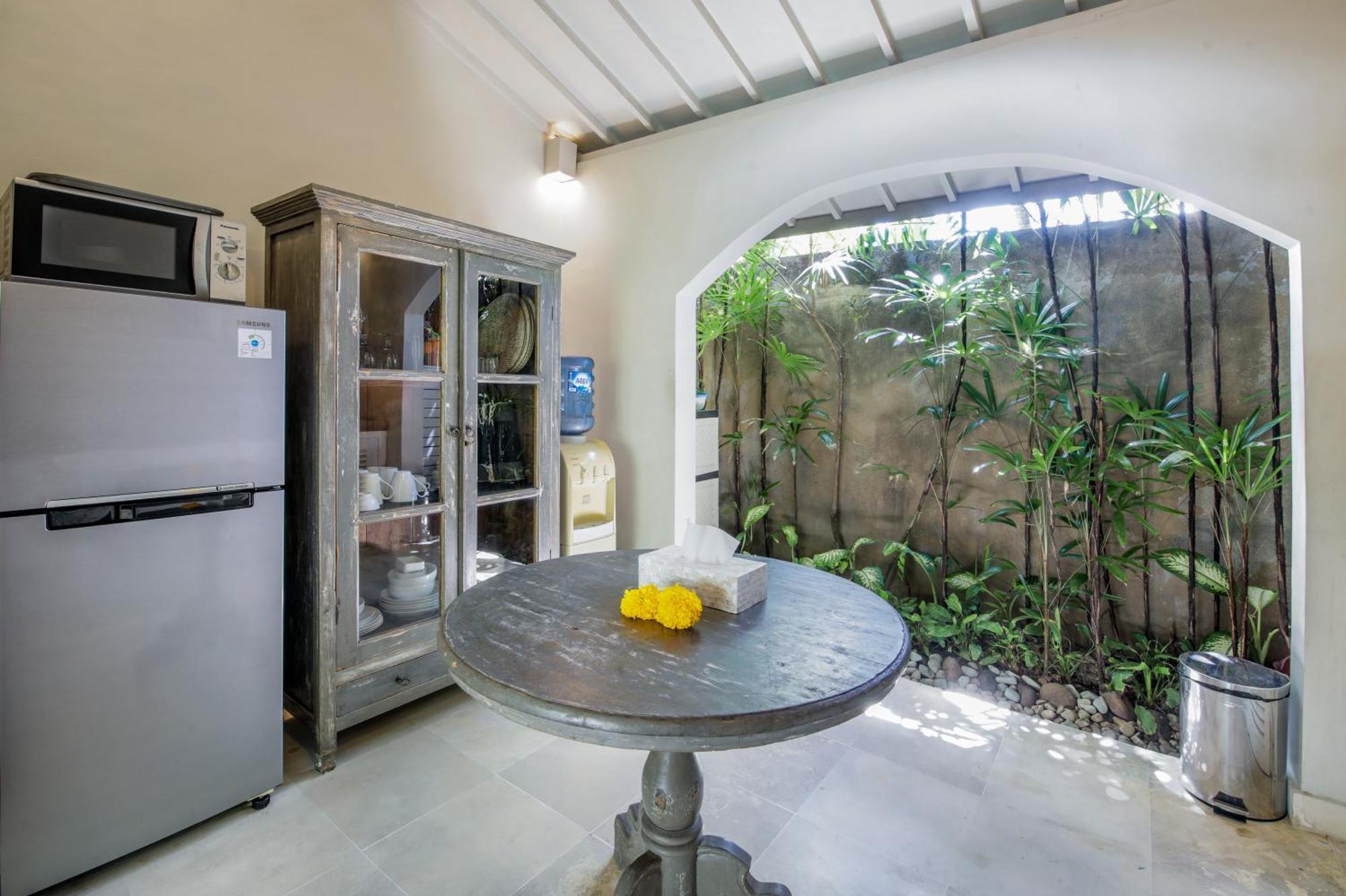 Villa Lodek Deluxe Seminyak  Exterior photo